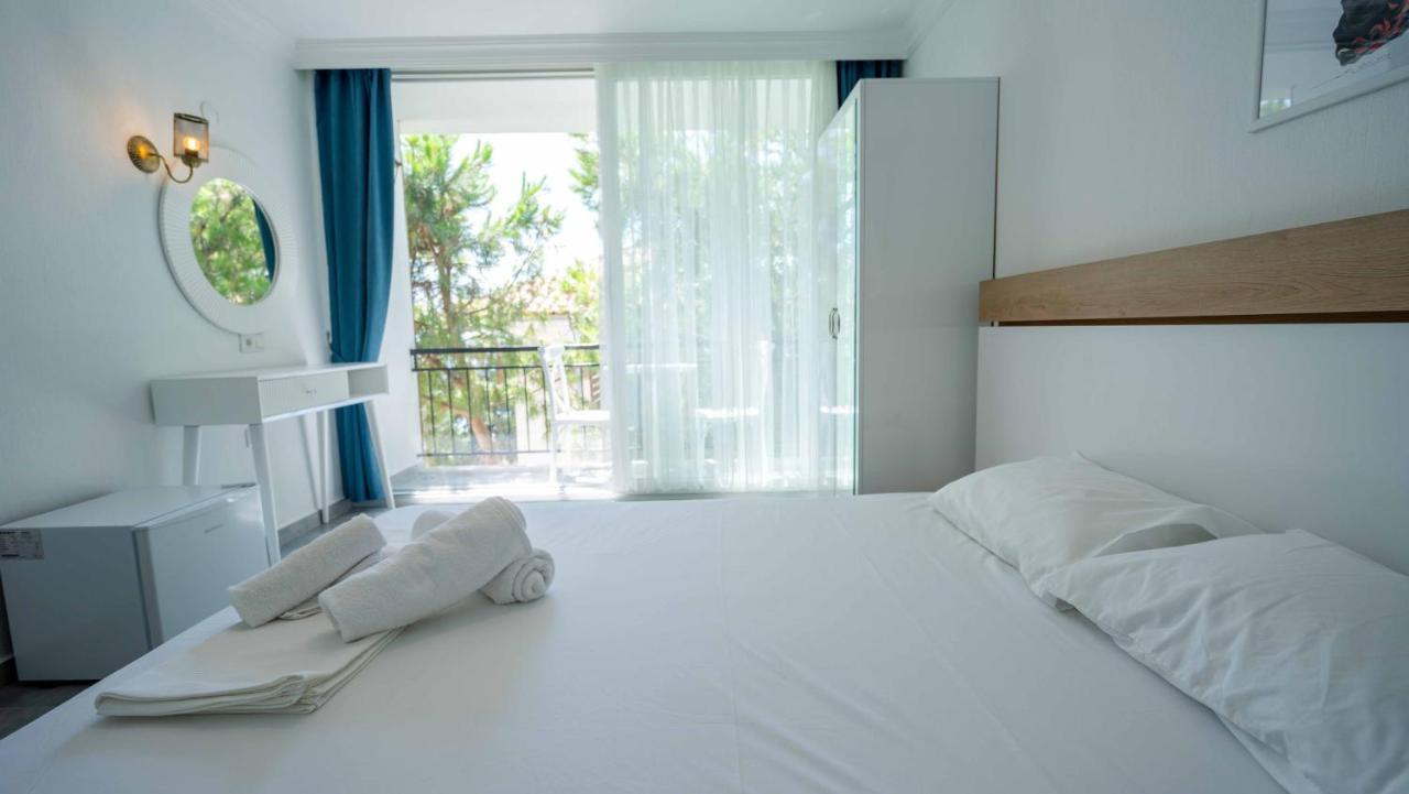 Sole'N Blu Hostel Kas Bagian luar foto