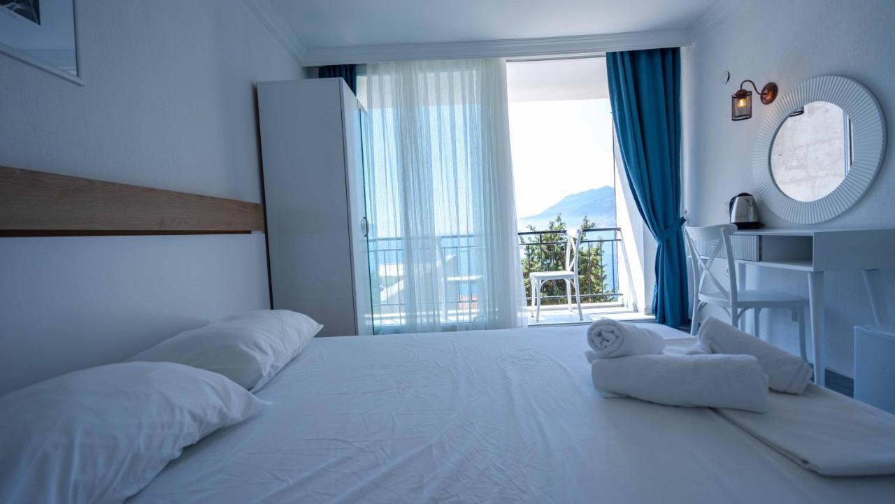 Sole'N Blu Hostel Kas Bagian luar foto