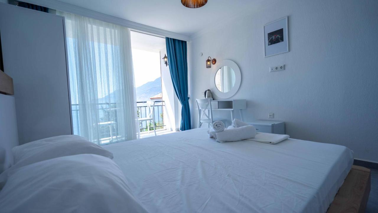 Sole'N Blu Hostel Kas Bagian luar foto