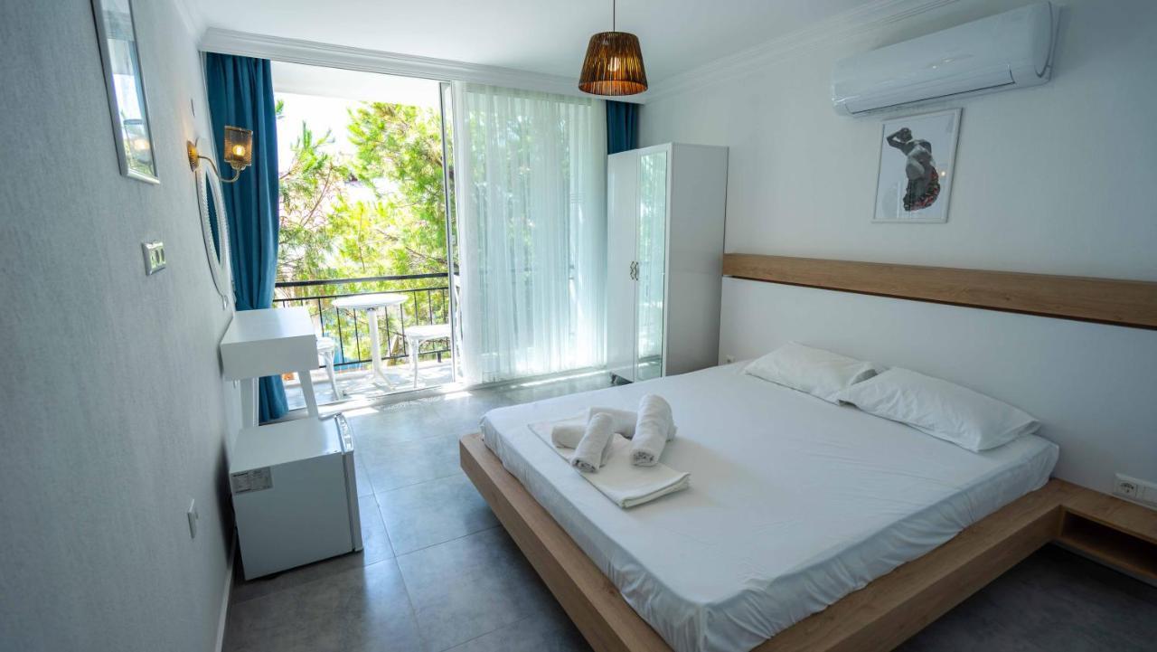 Sole'N Blu Hostel Kas Bagian luar foto