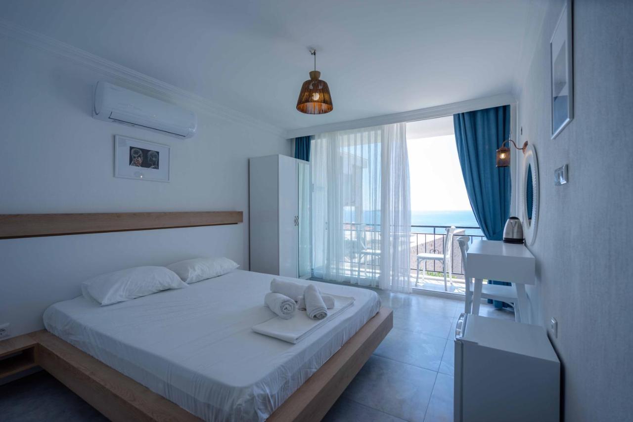 Sole'N Blu Hostel Kas Bagian luar foto