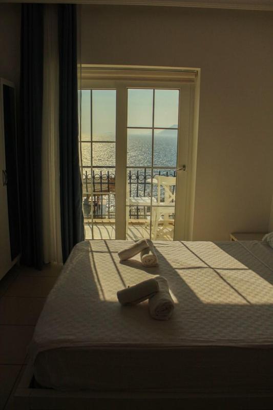 Sole'N Blu Hostel Kas Bagian luar foto