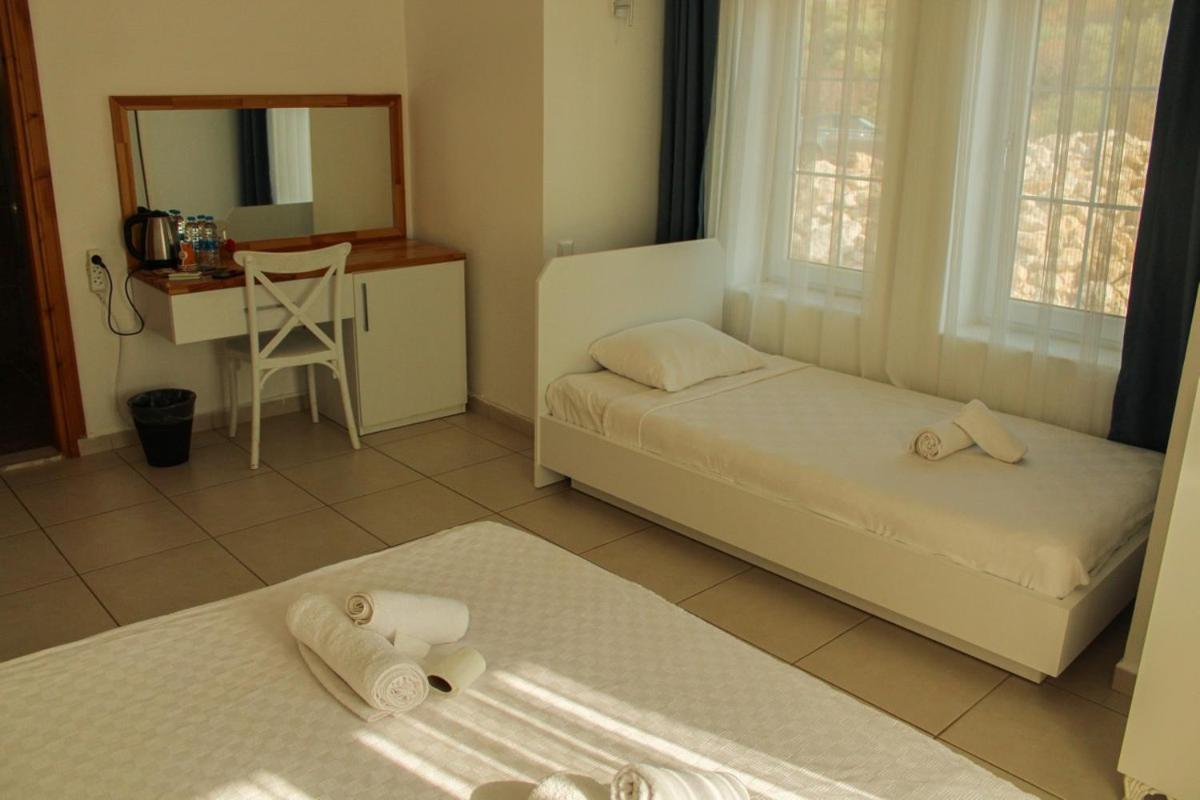 Sole'N Blu Hostel Kas Bagian luar foto