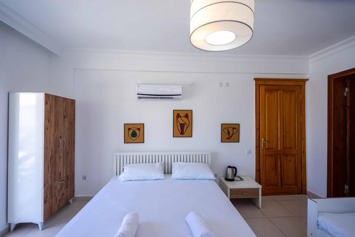 Sole'N Blu Hostel Kas Bagian luar foto
