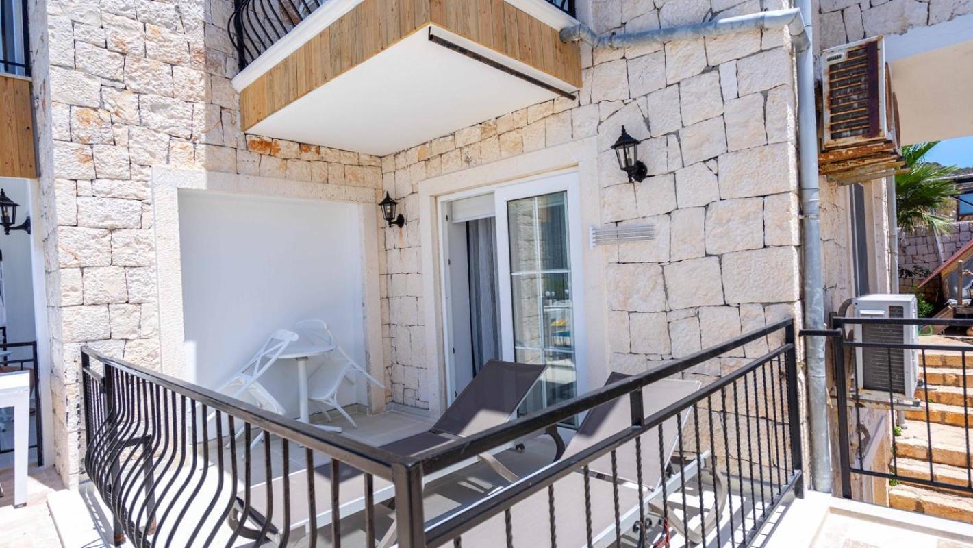 Sole'N Blu Hostel Kas Bagian luar foto